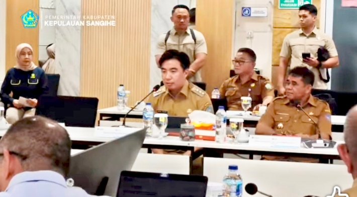 Sangihe Tak Mau Gelap! Bupati Thungari Bawa Masalah Listrik ke Meja Kementerian ESDM